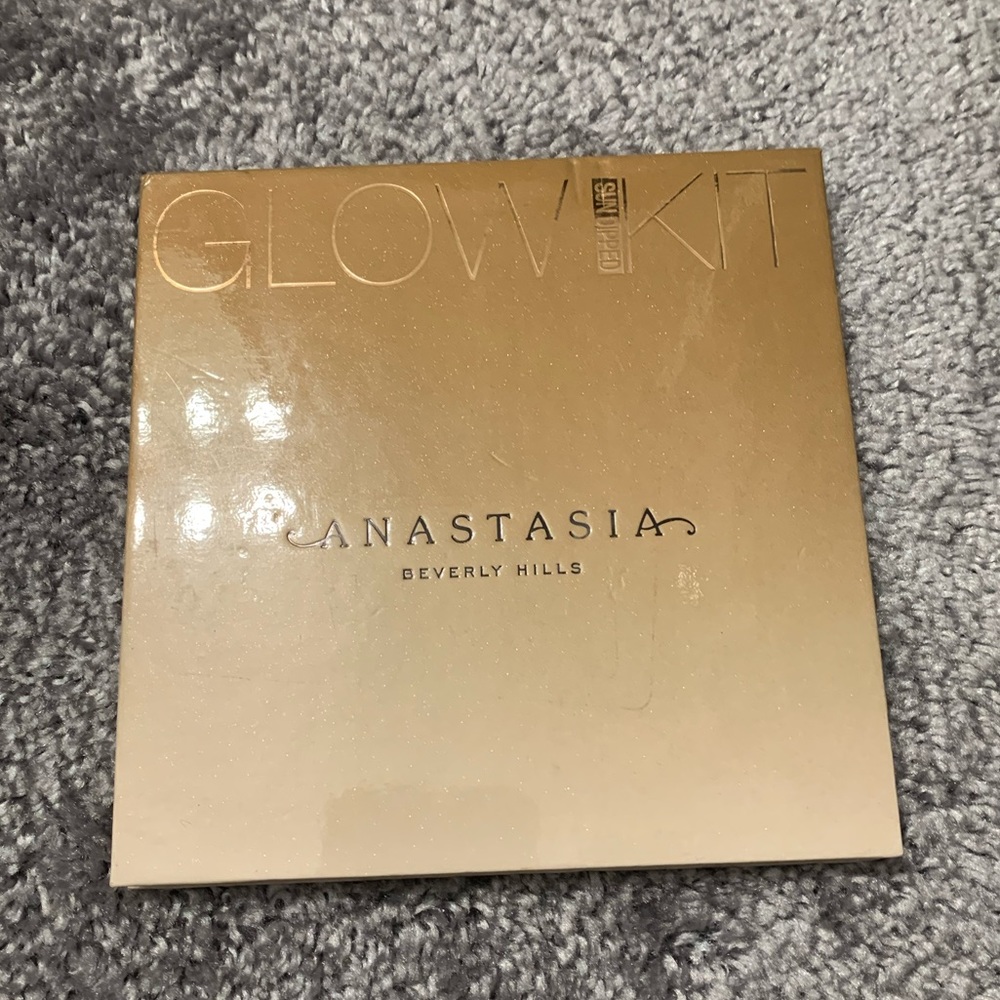 Anastasia Beverly Hills Glow Kit Sun Dipped